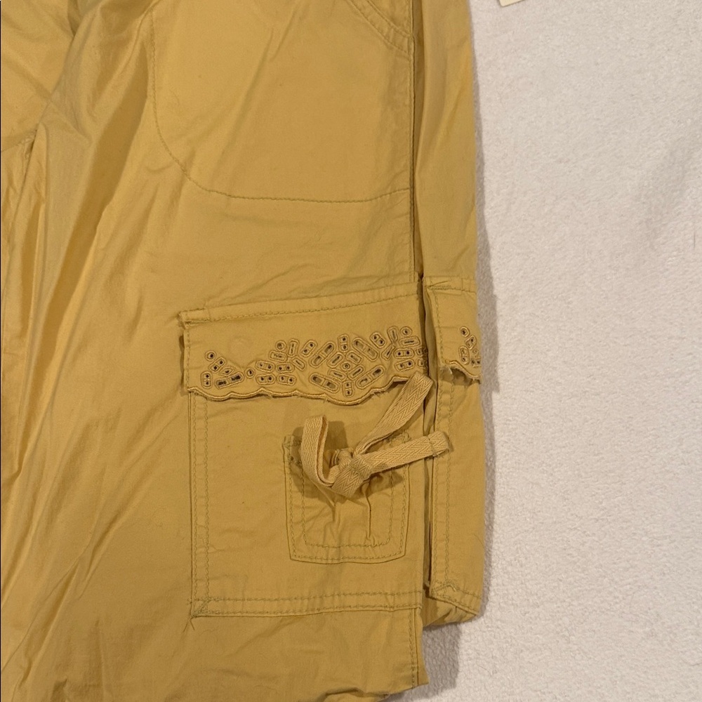 Old Navy Tan Cargo Pants - Picture 3 of 6